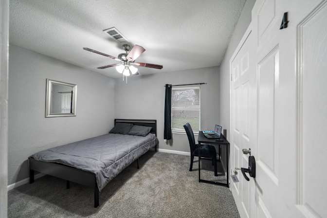 PadSplit's room