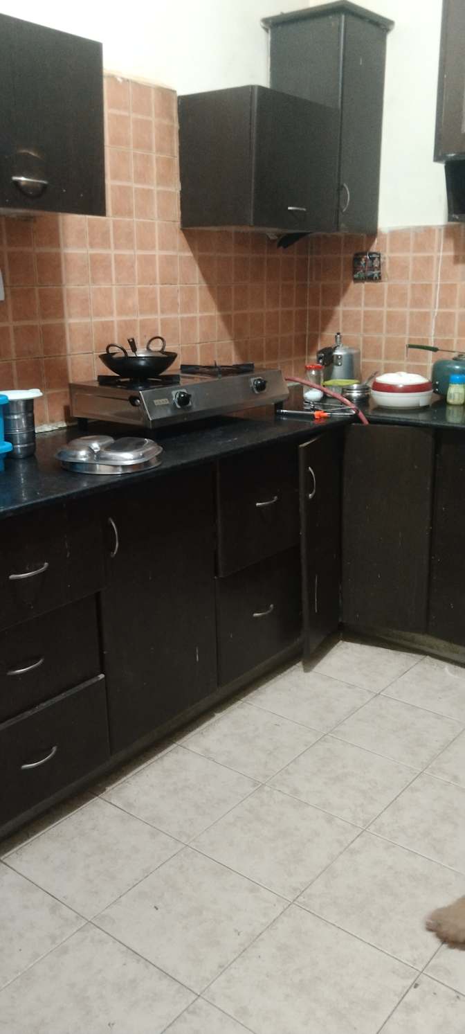 Komal's room