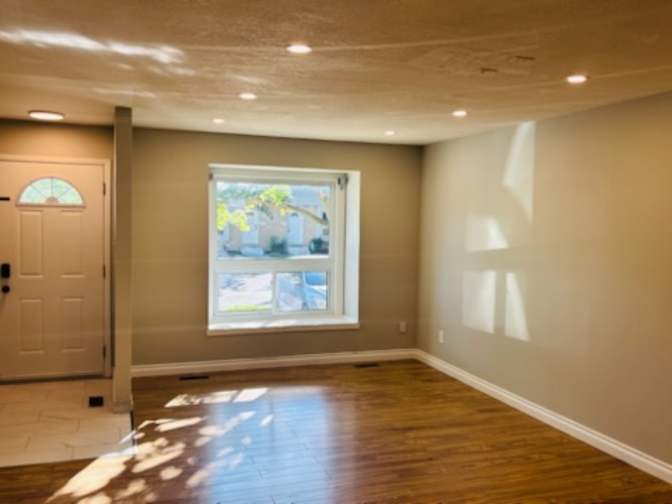 Kartik Khanna's room