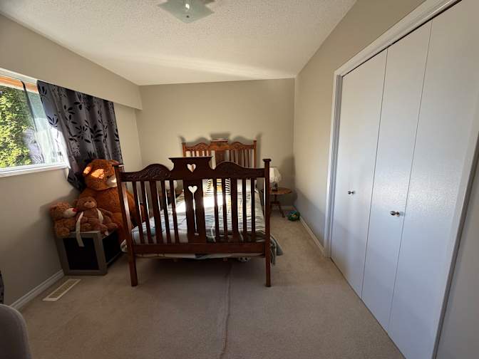 Neda salahi's room