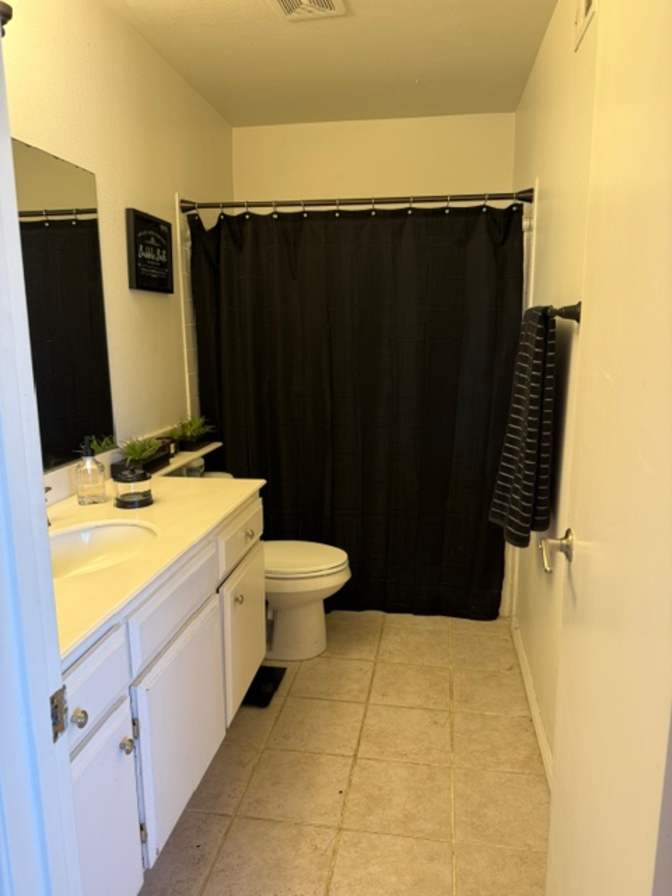 Kenndra Warren's room