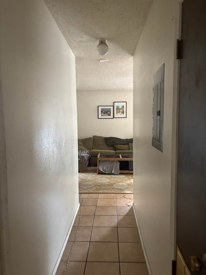 Eliza Ayako's room