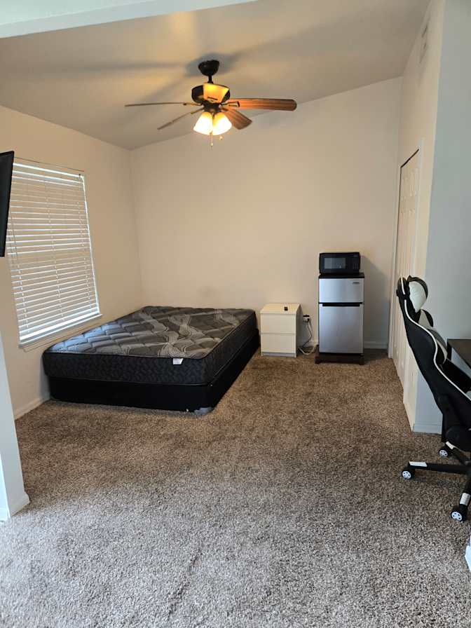 Stefano's room