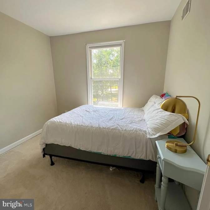 Frankie James's room