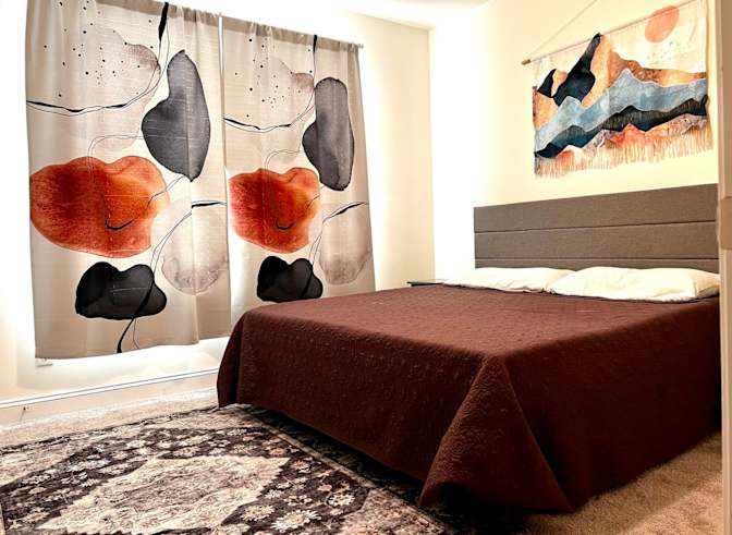 Alcove Rooms's room