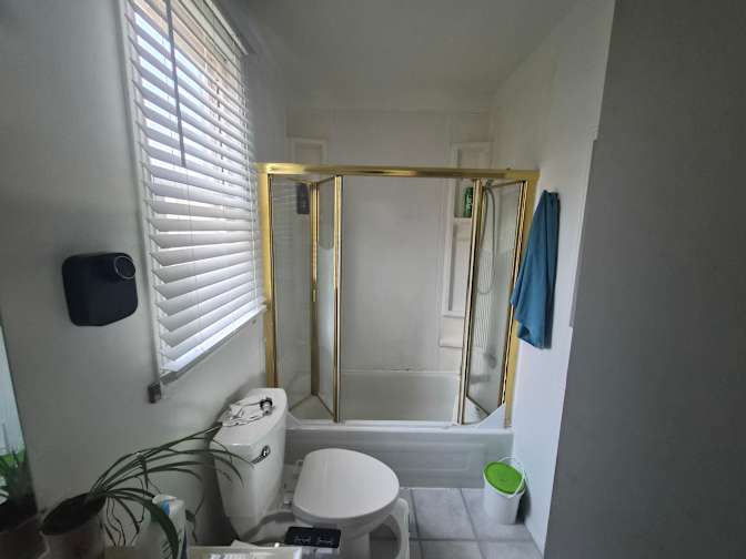 Tom's room