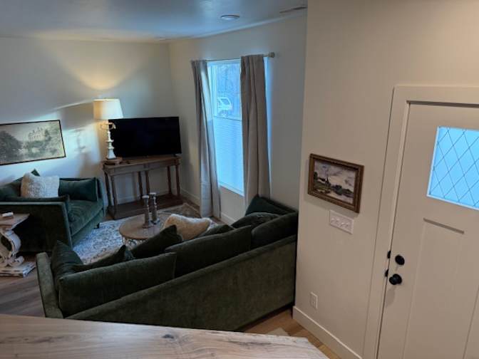 Liz's room