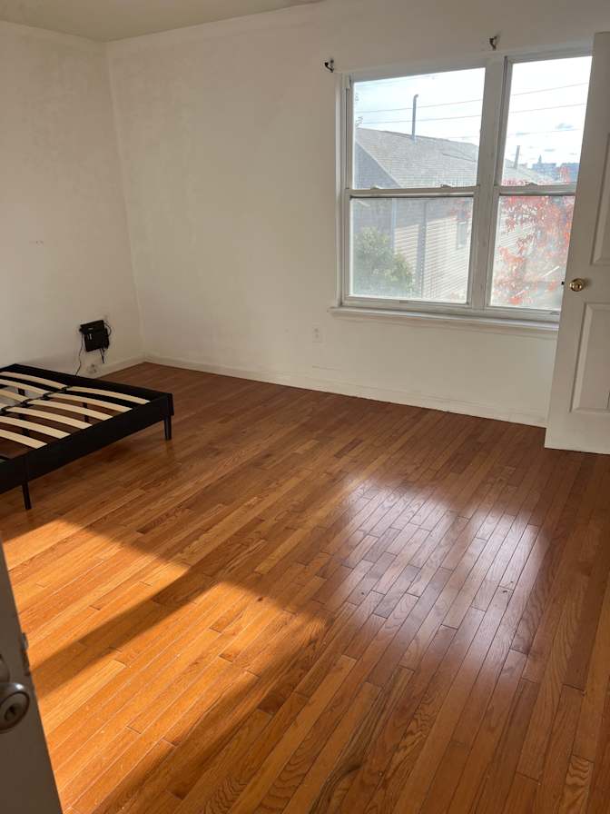 Jen's room