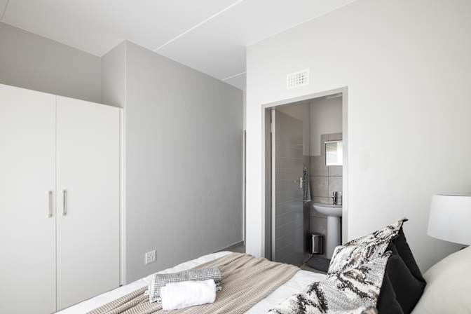 JJ The Consultant's room