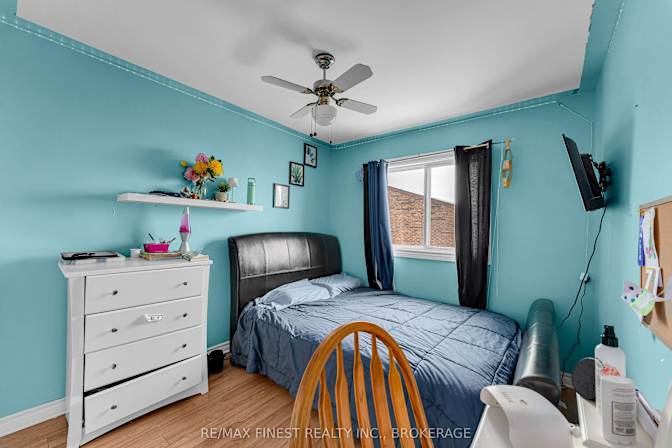 Hannington's room