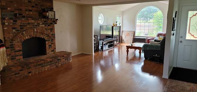 Robert J Johnson's room