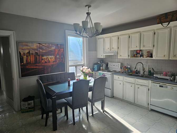 Debbie Roopnarain's room