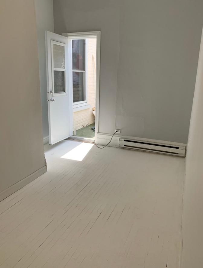 Erandy's room