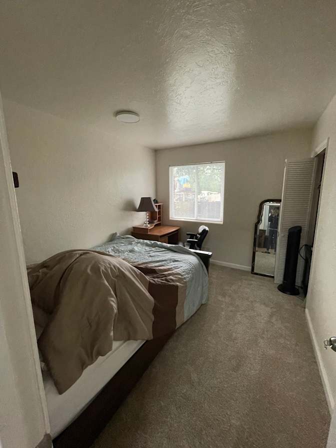 Li-Mei's room