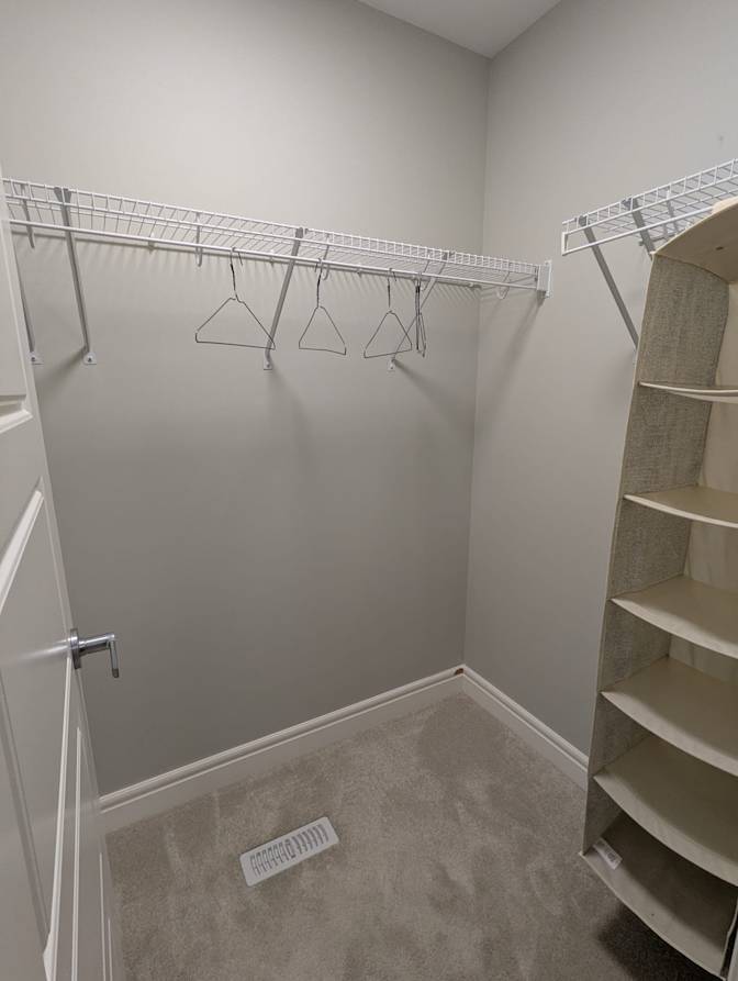 Yuvi Edmonton's room