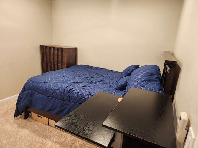 Linda's room