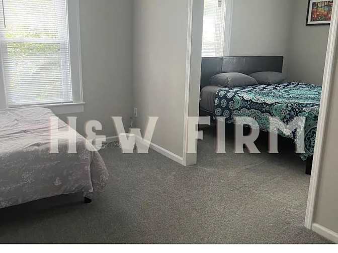 Alcove Rooms's room