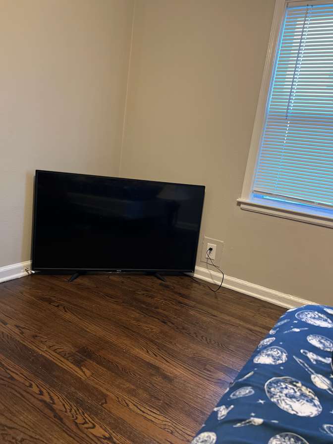 Benz's room