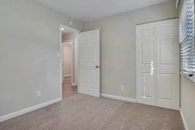 Luis's room