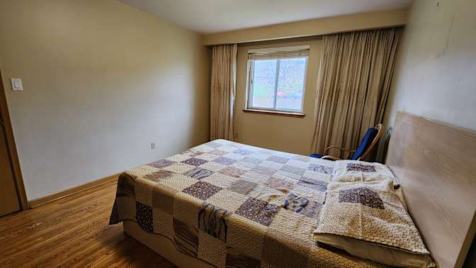 Pal Hgnis's room