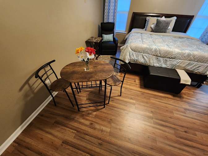 CL&C Property Management and Consulting's room