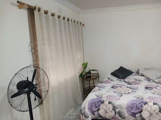 Robyn's room