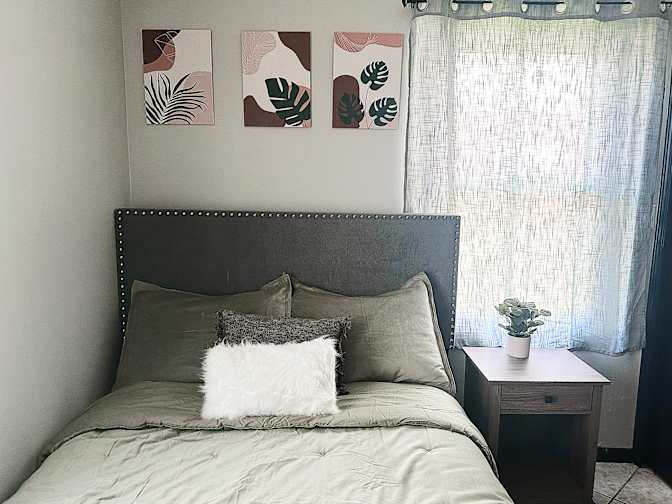 Jennifer Pena's room