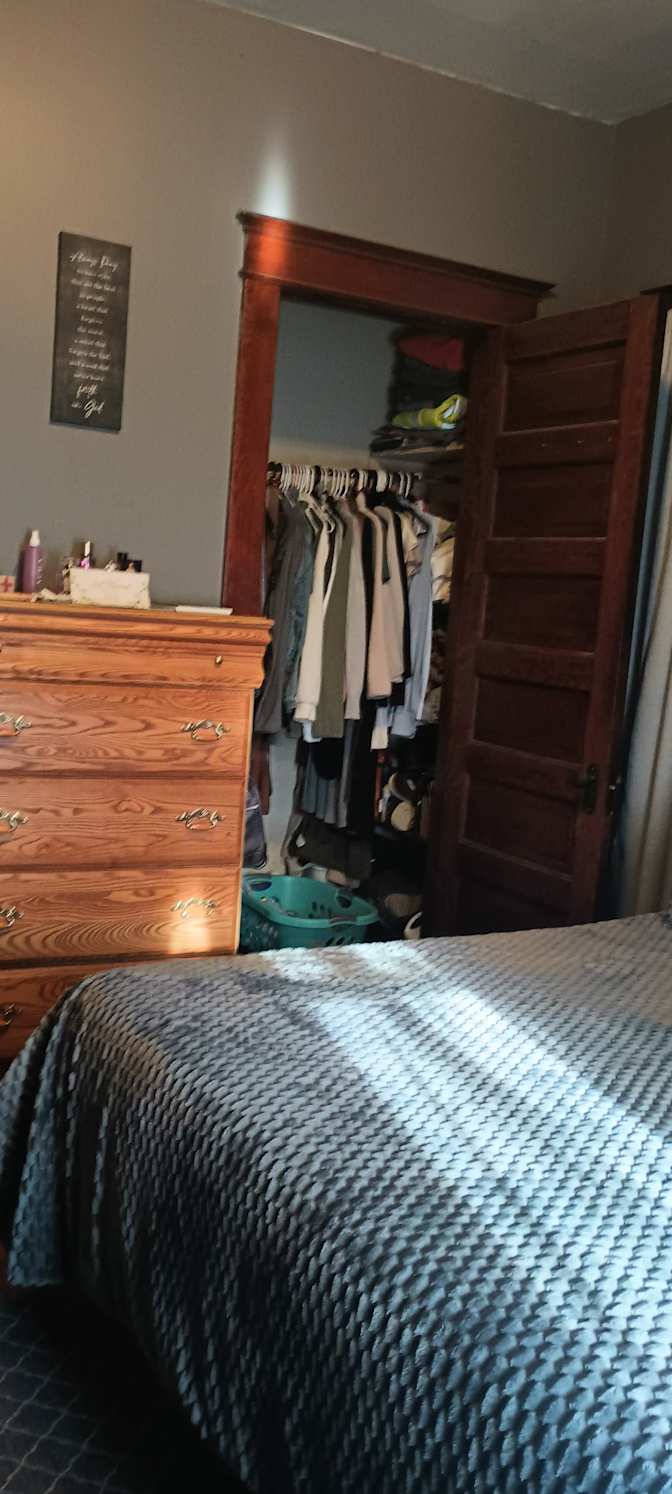 Shelly's room