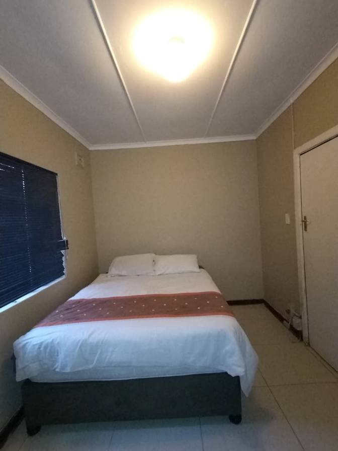 Sibonile's room
