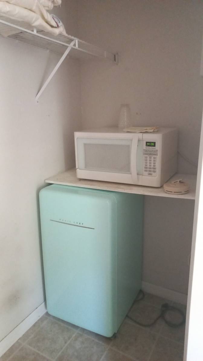 rentplacestampa's room