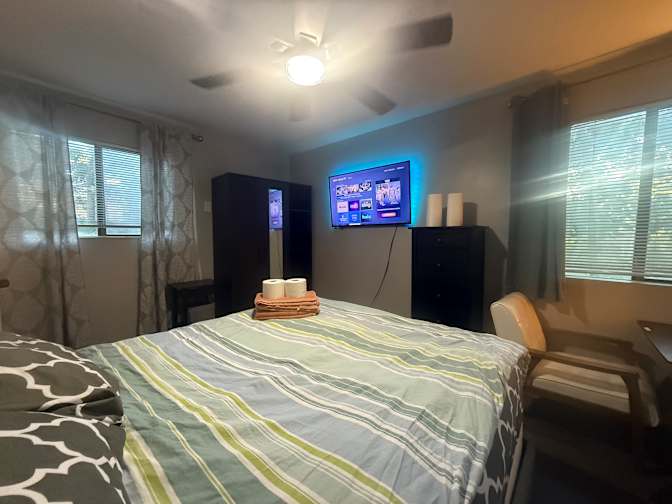 Jun's room
