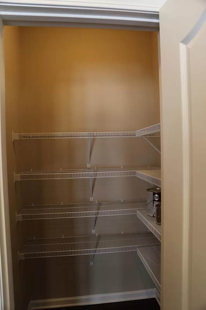 Alcove Rooms's room