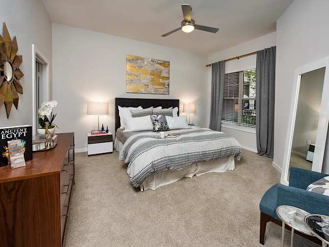 Lyric Schmalzs's room