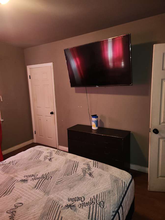 Kenneth's room
