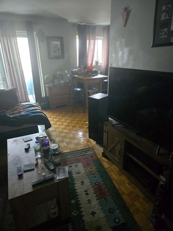 Darren's room