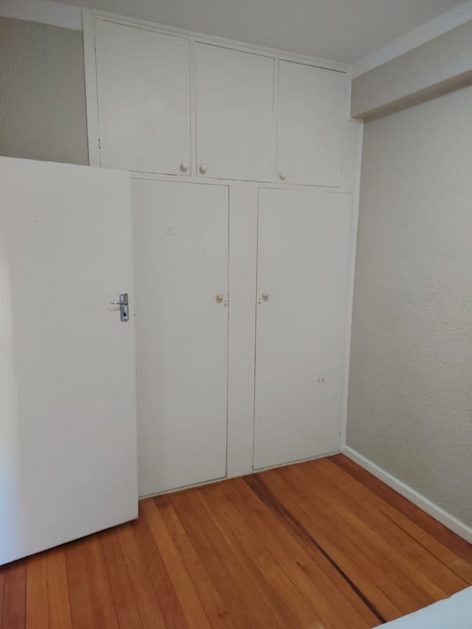 Lee's room