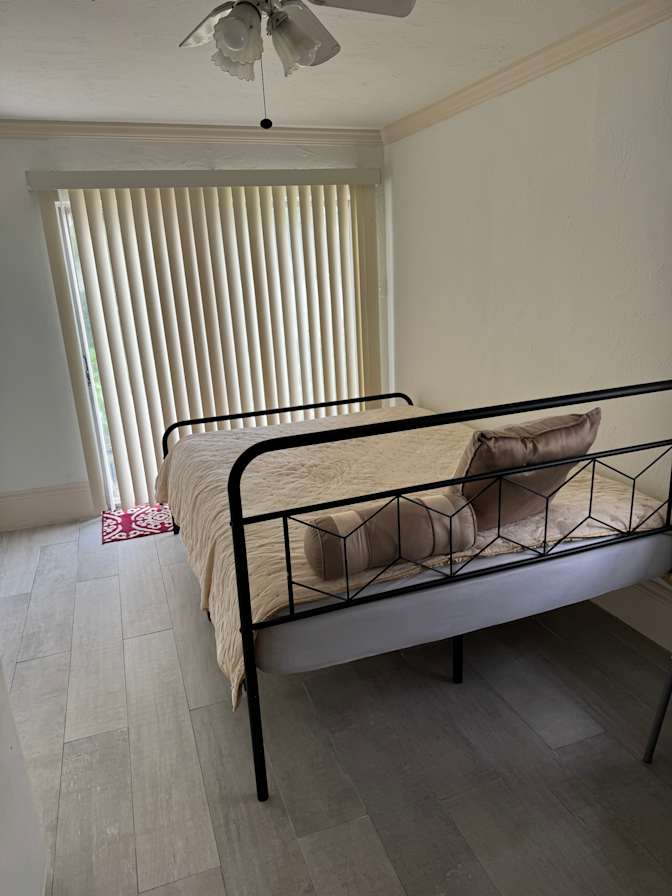 Sandracohen's room