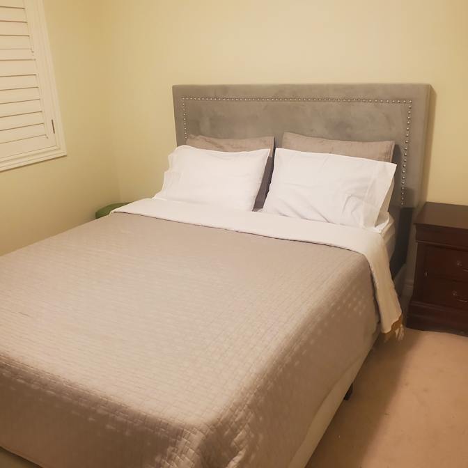 Bweendo's room