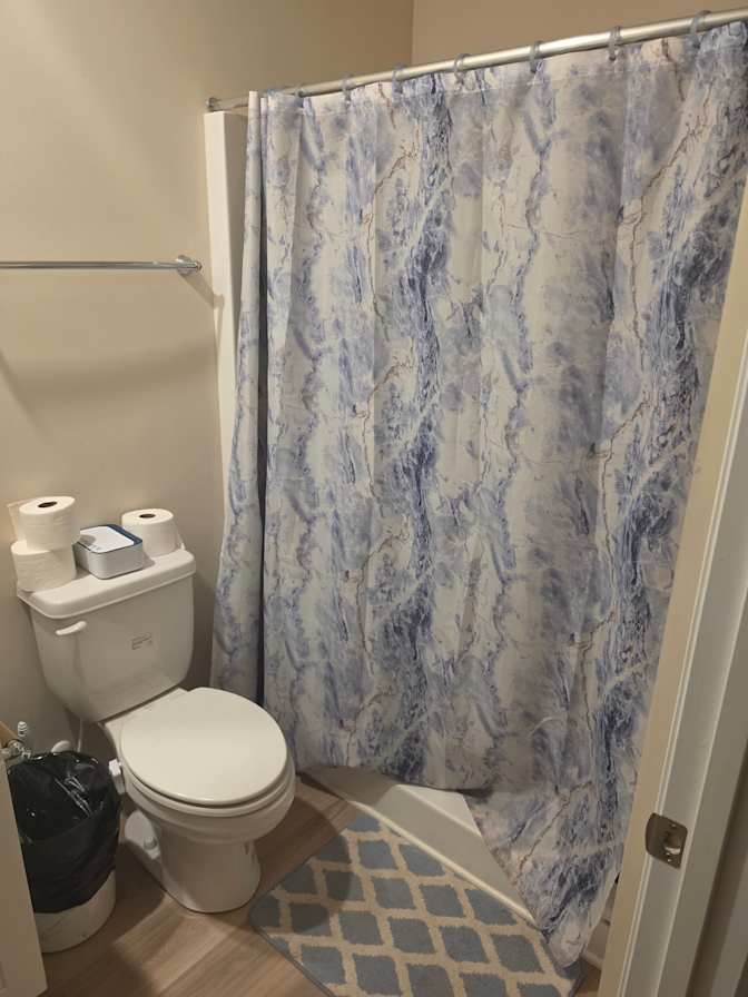 Dj's room