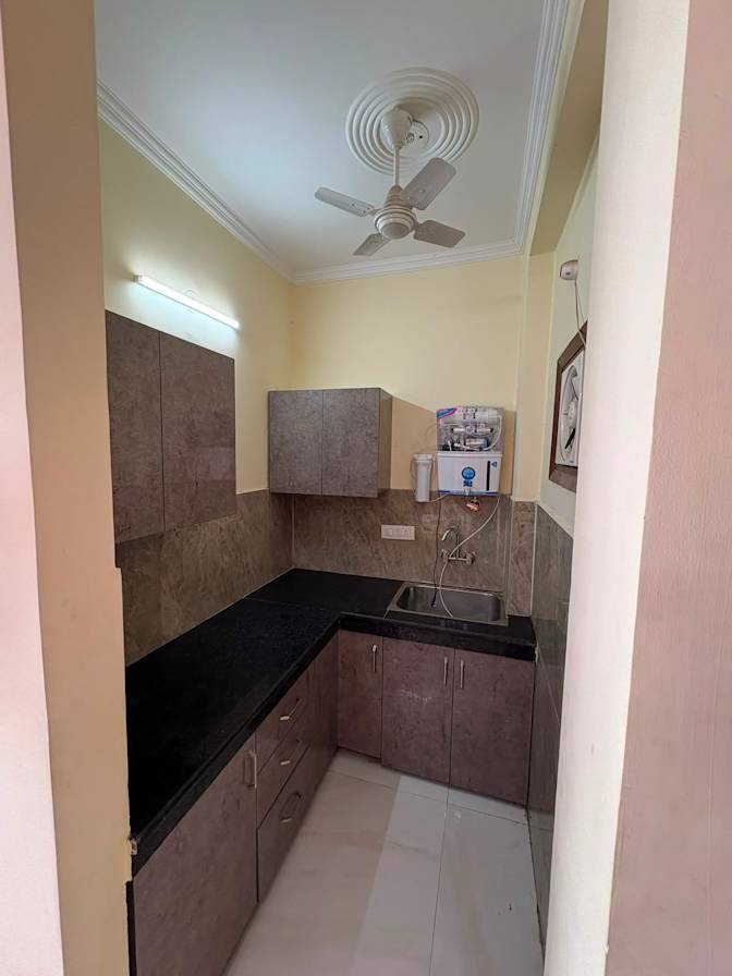 Divyanshi's room