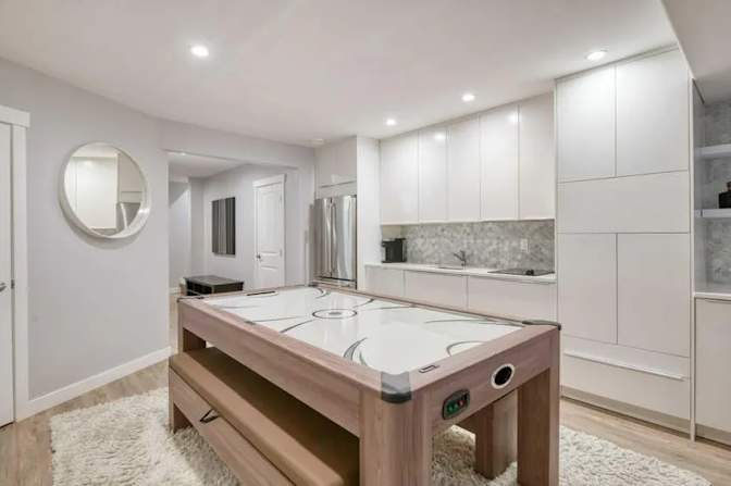 Deepak Sukumar's room