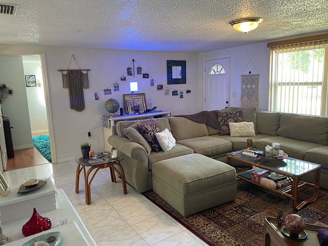 Kelly's room