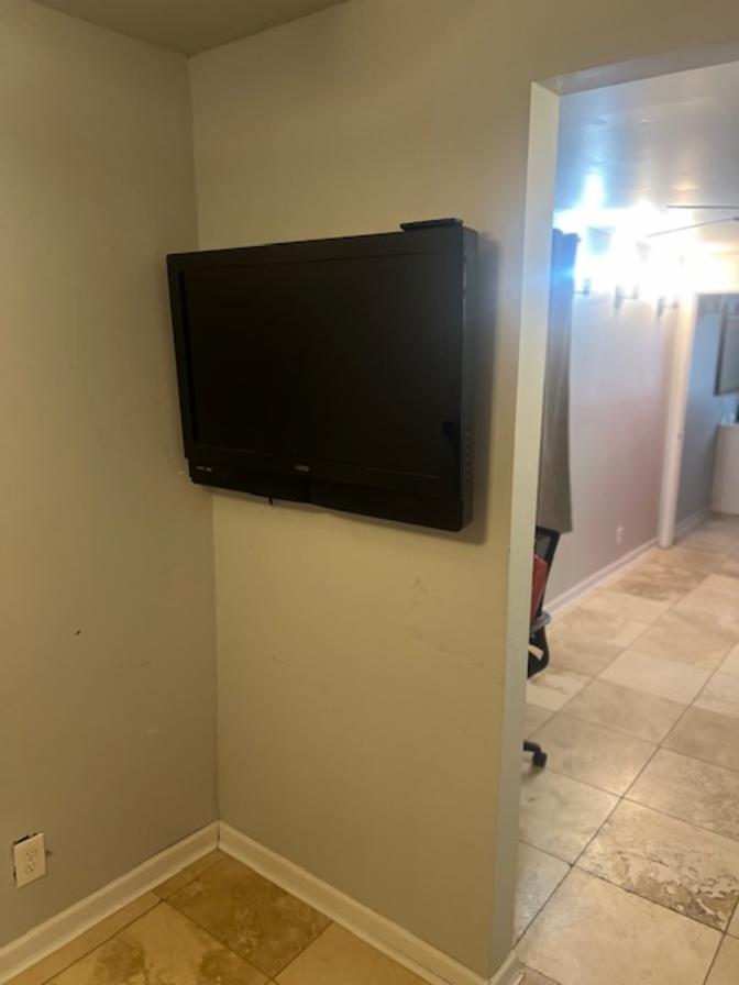 Yates Properties's room