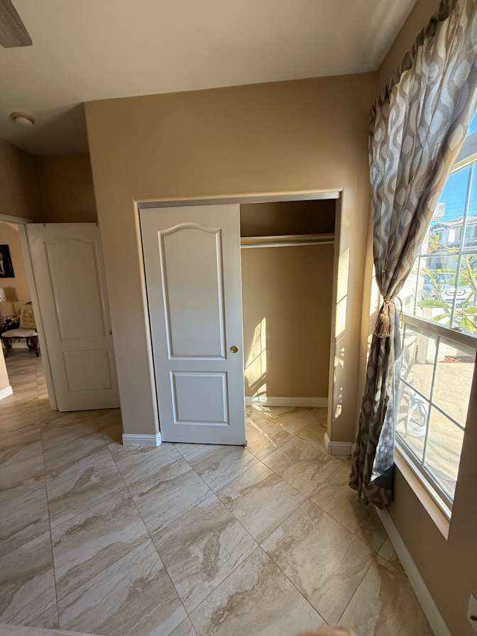 Nhut Cao's room