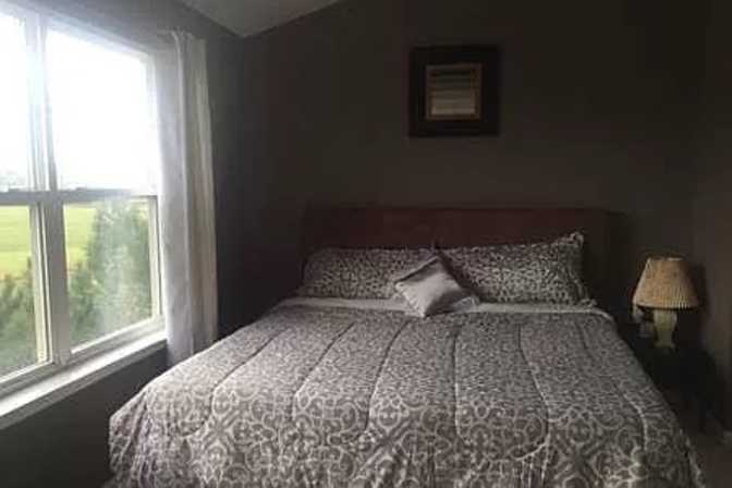Alcove Rooms's room
