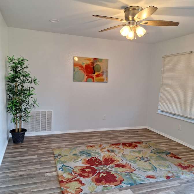Miryam's room