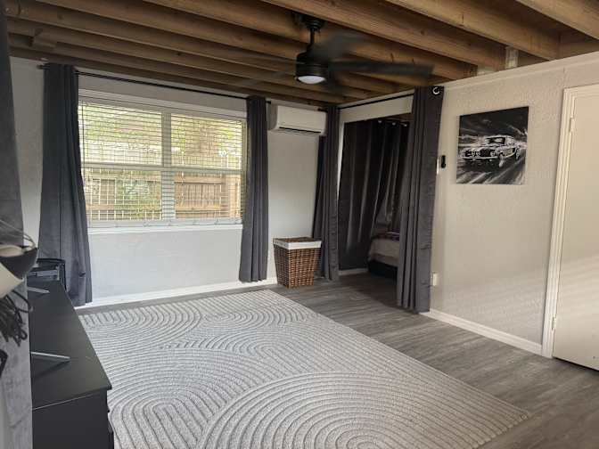 Jennie's room