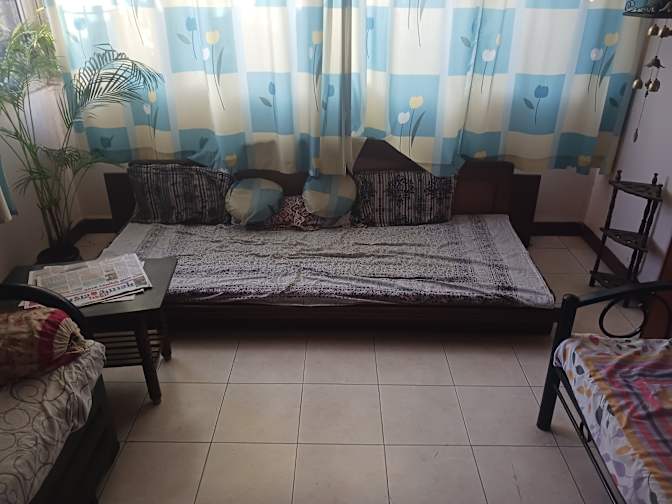 MAKARAND's room