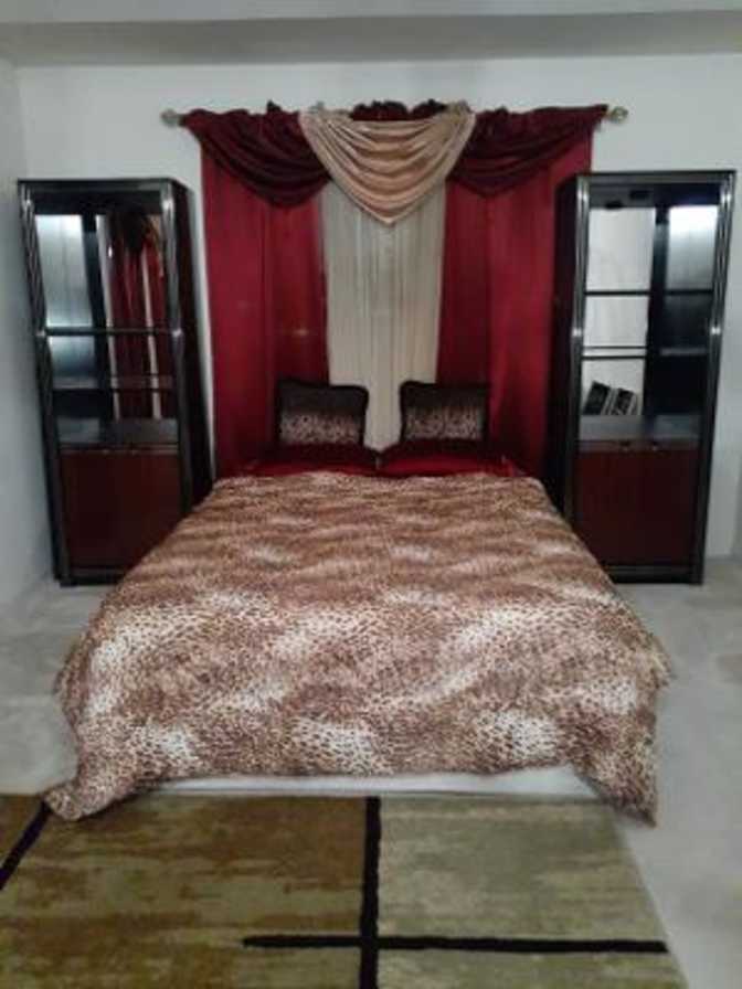 DeAnna's room