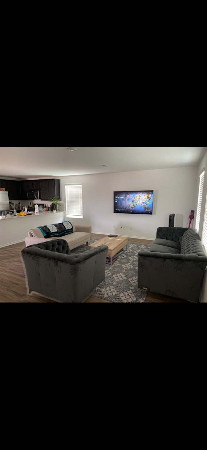 Damin Sean's room